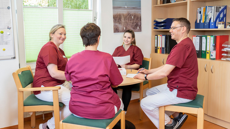 Teambesprechung - Immanuel Seniorenzentrum Kläre Weist - Petershagen